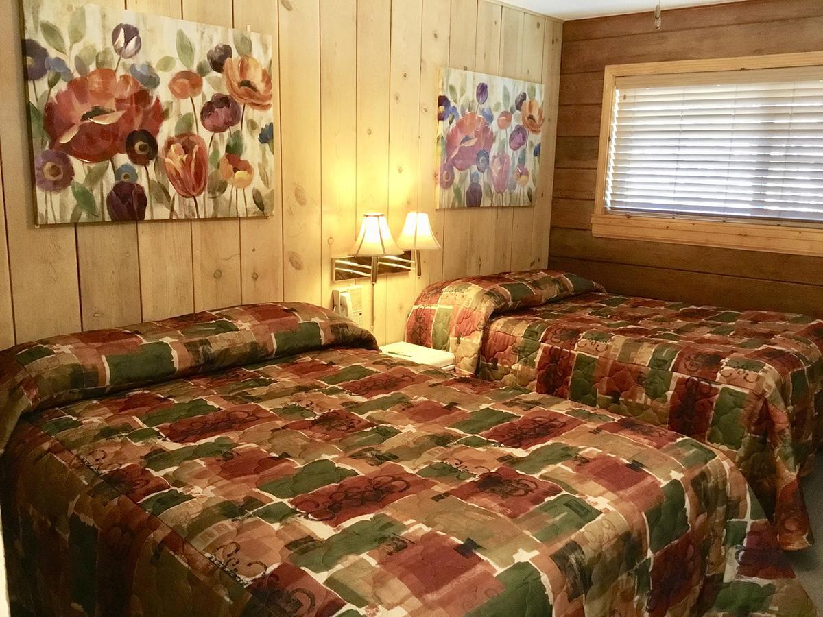 Giant Oaks Lodge Running Springs 外观 照片