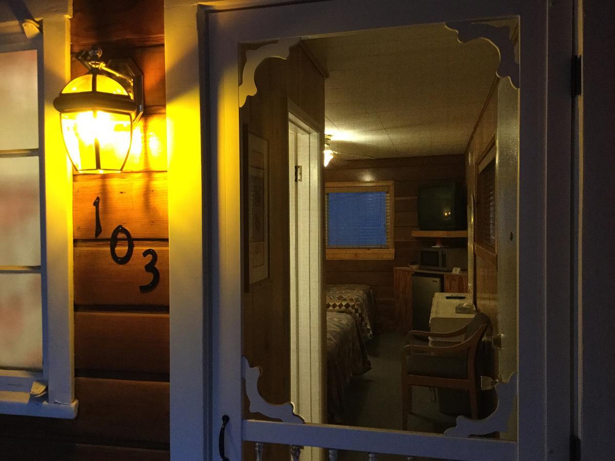 Giant Oaks Lodge Running Springs 外观 照片